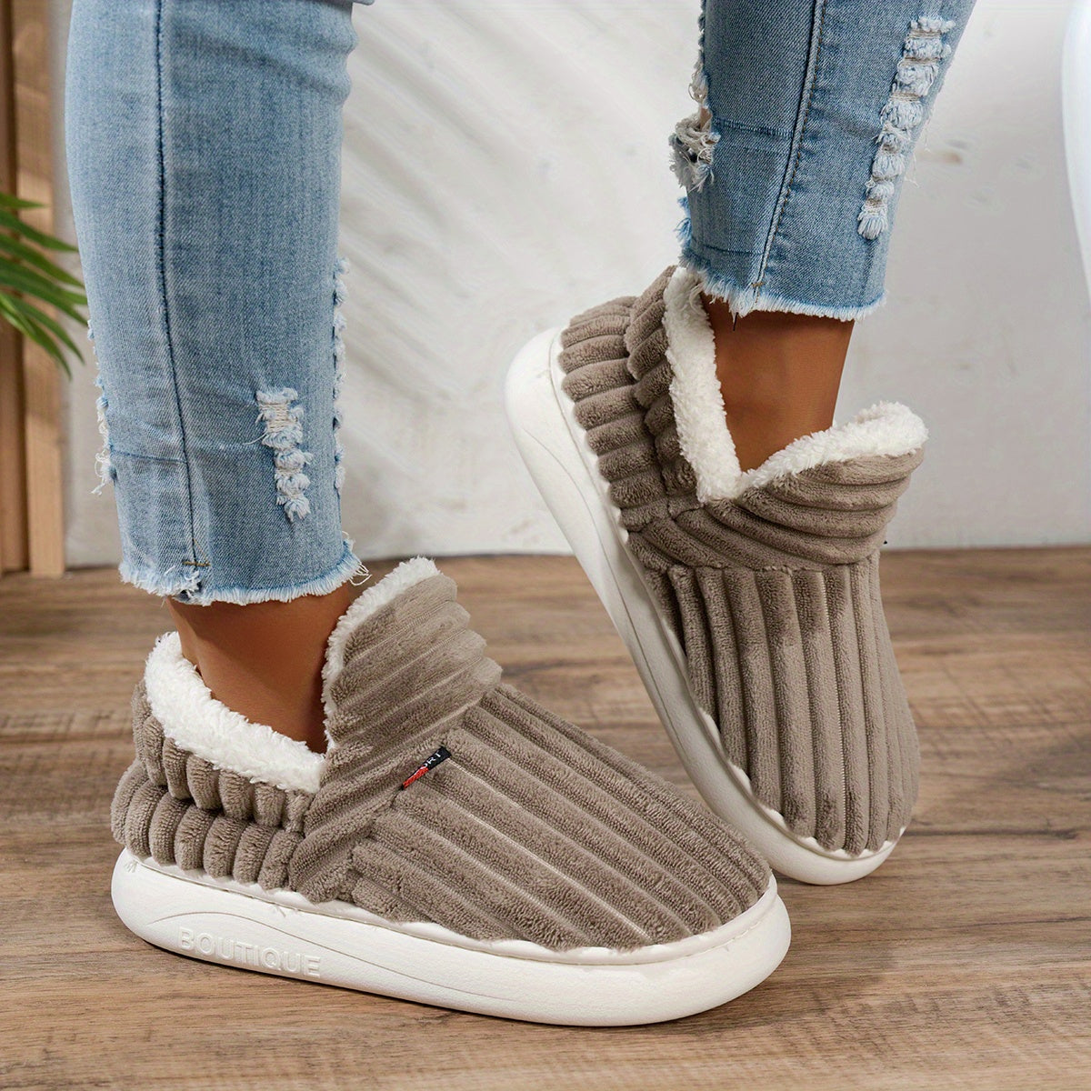 CozyStep - Chaussons Douillets Élégants